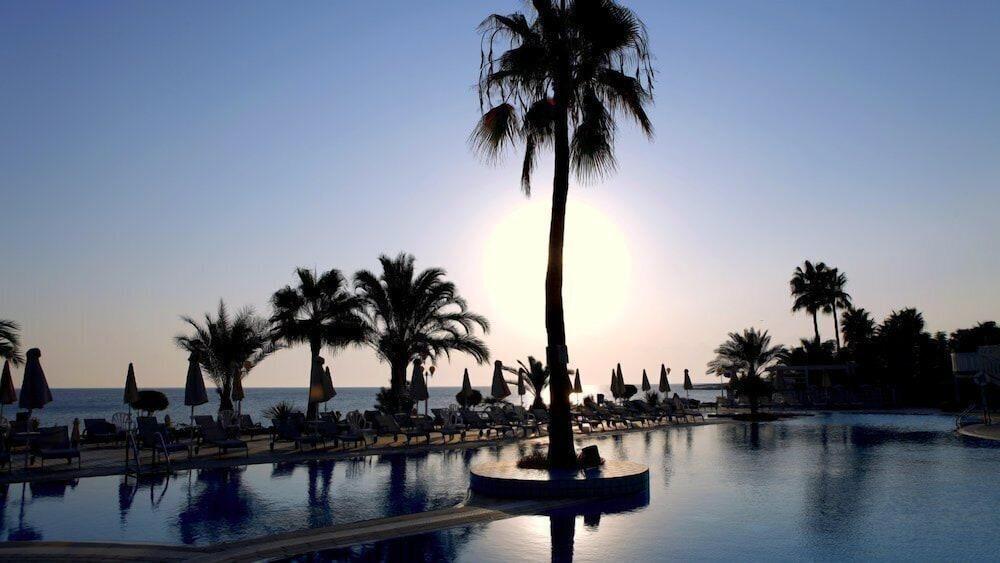 Sunrise Beach Hotel 普罗塔拉斯 外观 照片