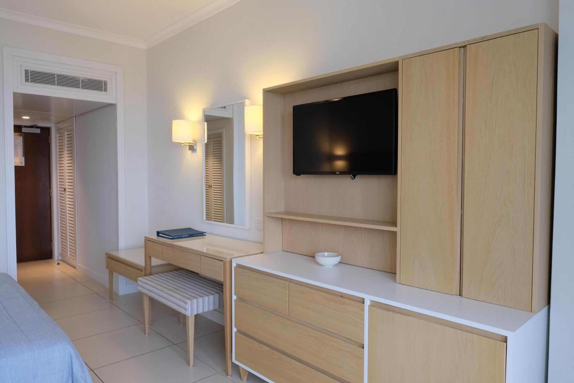 Sunrise Beach Hotel 普罗塔拉斯 外观 照片