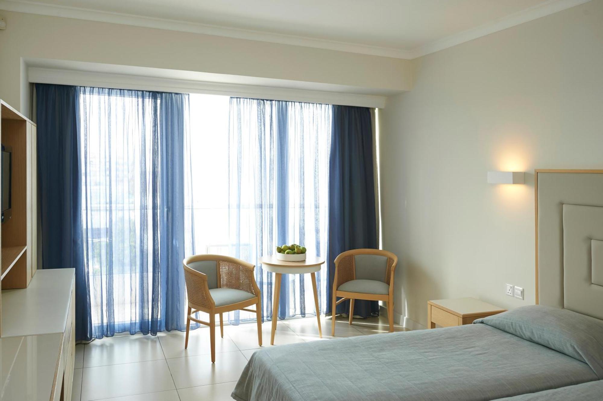 Sunrise Beach Hotel 普罗塔拉斯 外观 照片