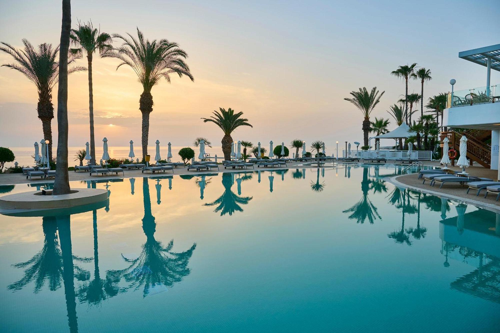 Sunrise Beach Hotel 普罗塔拉斯 外观 照片